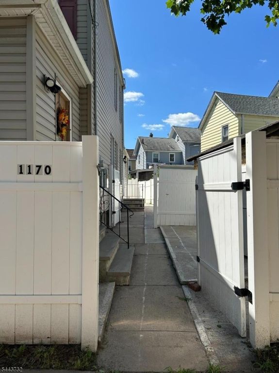 1170 Broad St, Rahway City, NJ 07065 — photo 2