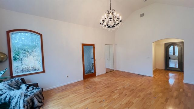 24 Old Feeding Hills Rd, Westfield, MA 01085