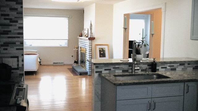 24 Old Feeding Hills Rd, Westfield, MA 01085