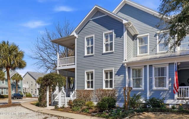 221 Silver Sloop Way, Carolina Beach, NC 28428