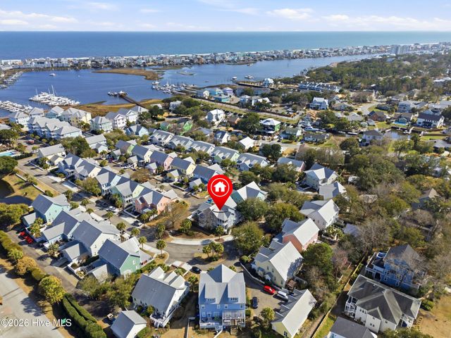 221 Silver Sloop Way, Carolina Beach, NC 28428