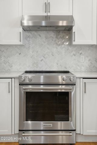 221 Silver Sloop Way, Carolina Beach, NC 28428