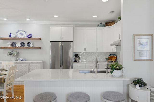 221 Silver Sloop Way, Carolina Beach, NC 28428