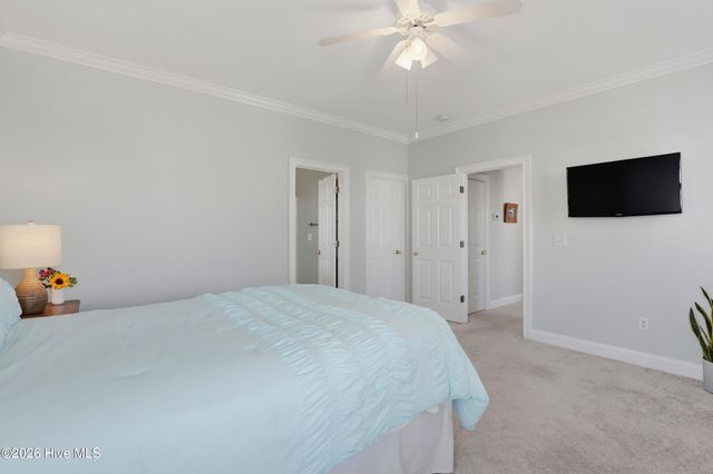 221 Silver Sloop Way, Carolina Beach, NC 28428