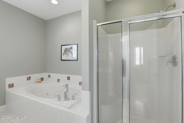 221 Silver Sloop Way, Carolina Beach, NC 28428