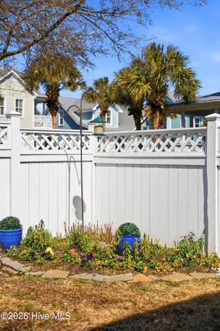 221 Silver Sloop Way, Carolina Beach, NC 28428