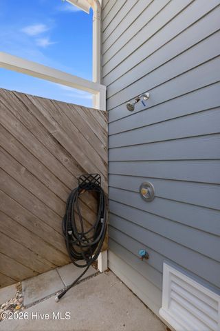 221 Silver Sloop Way, Carolina Beach, NC 28428