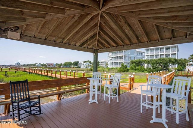 221 Silver Sloop Way, Carolina Beach, NC 28428