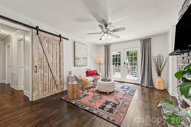 4323 Emory Lane, Charlotte, NC 28211