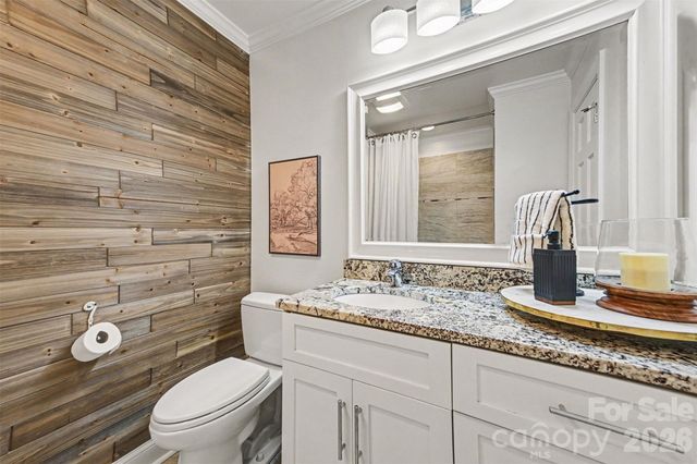 4323 Emory Lane, Charlotte, NC 28211