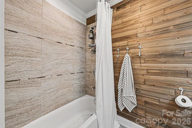 4323 Emory Lane, Charlotte, NC 28211