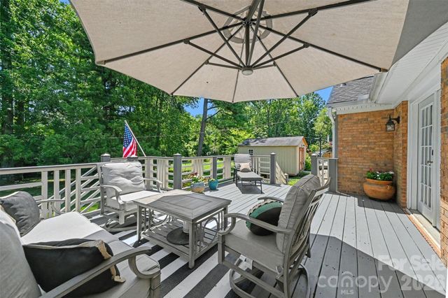 4323 Emory Lane, Charlotte, NC 28211
