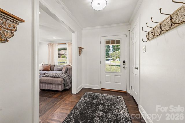 4323 Emory Lane, Charlotte, NC 28211