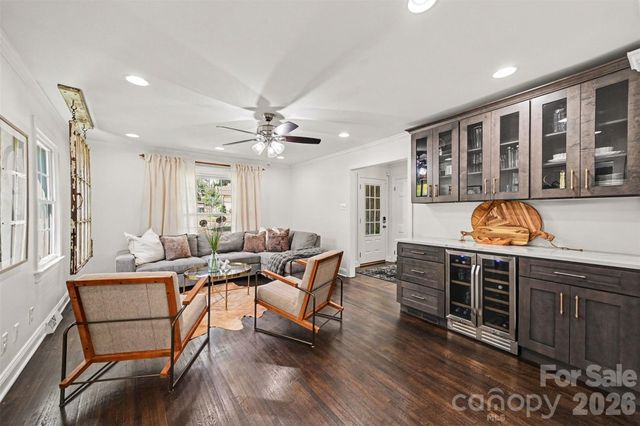 4323 Emory Lane, Charlotte, NC 28211