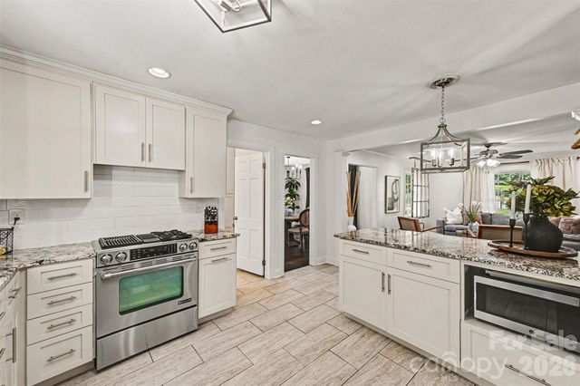 4323 Emory Lane, Charlotte, NC 28211