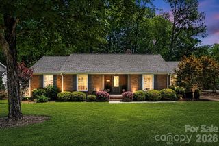 4323 Emory Lane, Charlotte, NC 28211