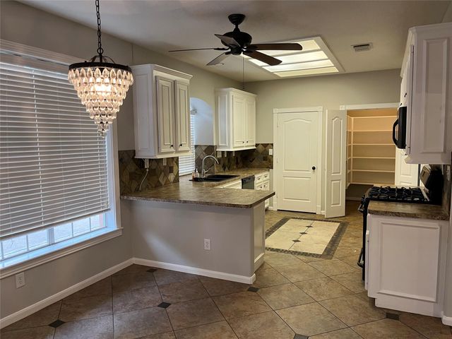 6507 Stone Briar Drive, Pasadena, TX 77505