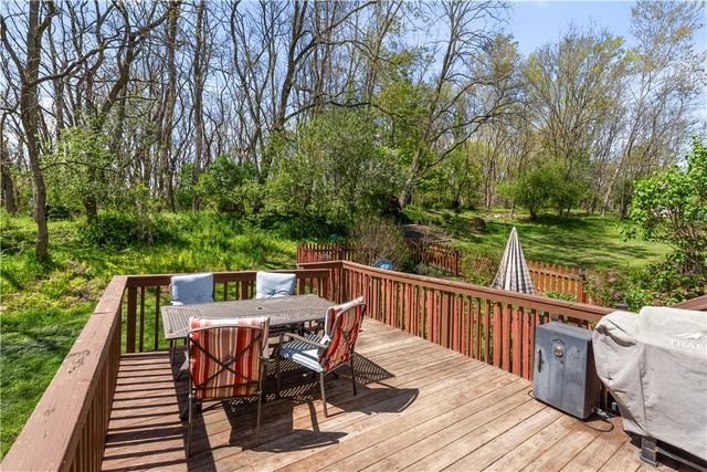 33 Old Meadow Court, Livonia, NY 14487