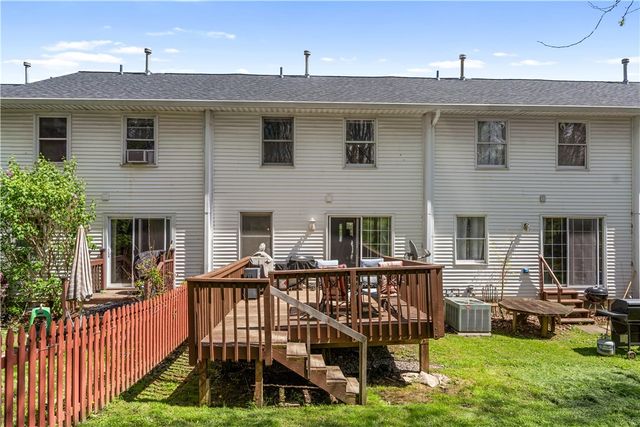 33 Old Meadow Court, Livonia, NY 14487