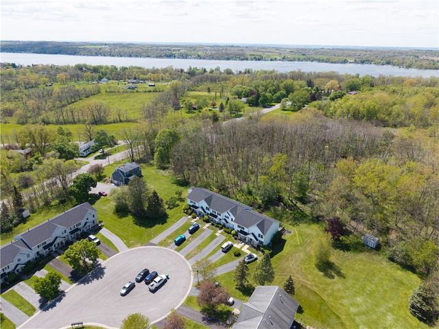 33 Old Meadow Court, Livonia, NY 14487