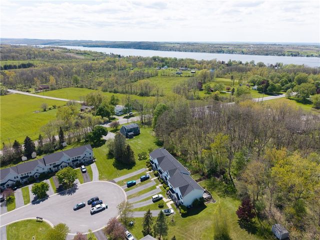 33 Old Meadow Court, Livonia, NY 14487