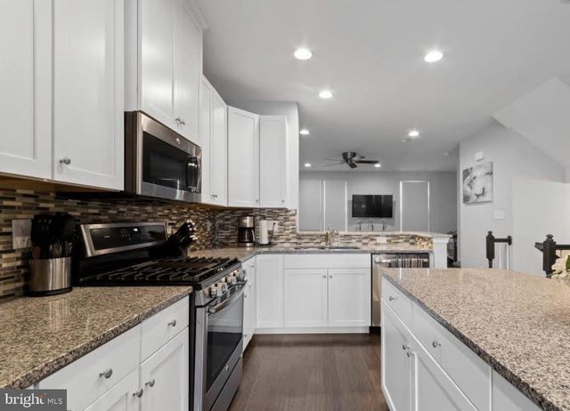 68 BENFORD LN, Beverly, NJ 08010