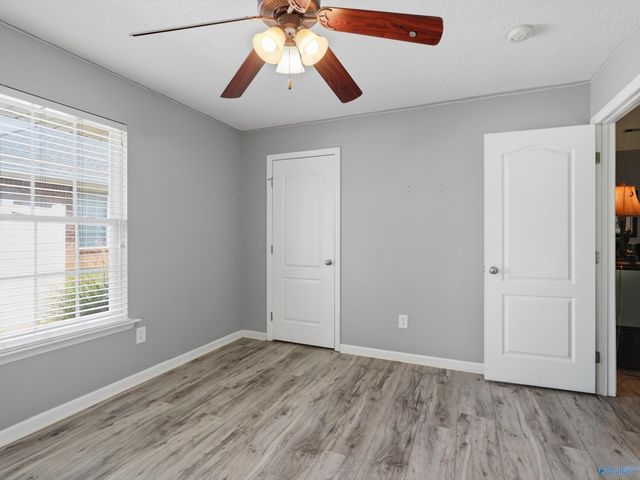 7022 Lynnfield Drive, Owens Cross Roads, AL 35763