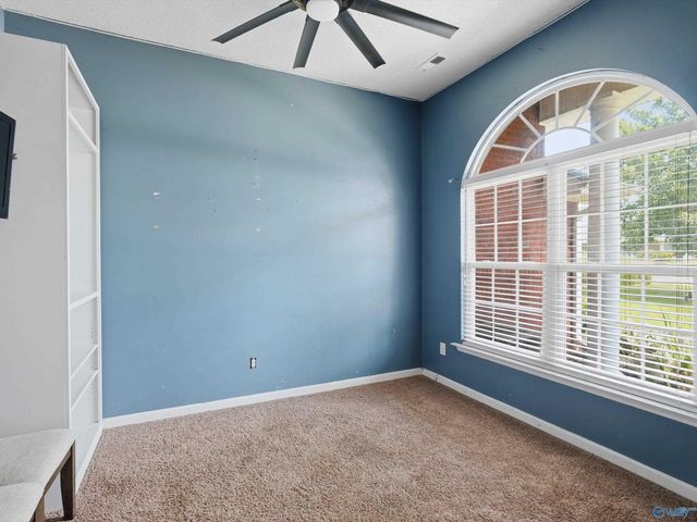 7022 Lynnfield Drive, Owens Cross Roads, AL 35763