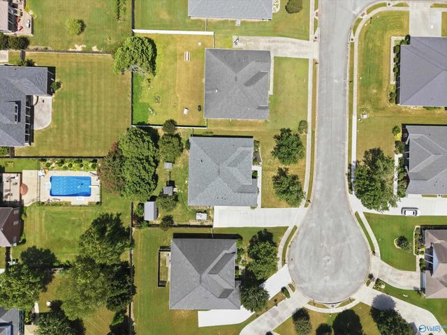 7022 Lynnfield Drive, Owens Cross Roads, AL 35763