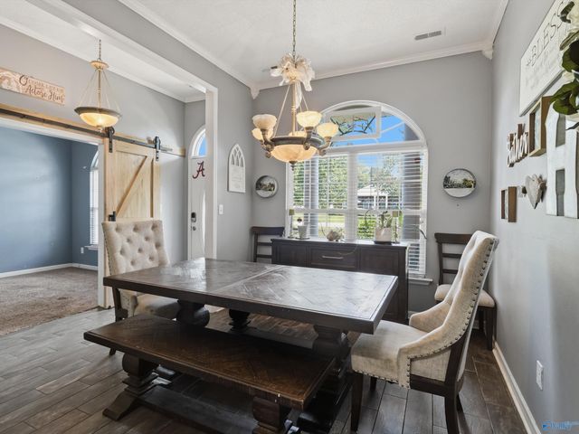 7022 Lynnfield Drive, Owens Cross Roads, AL 35763