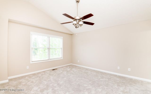 2013 Cherry Creek Rd, La Grange, KY 40031