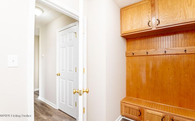 2013 Cherry Creek Rd, La Grange, KY 40031