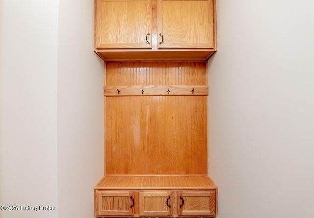 2013 Cherry Creek Rd, La Grange, KY 40031