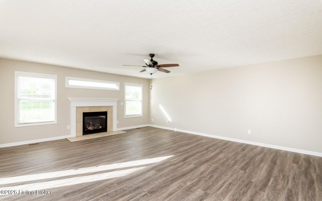 2013 Cherry Creek Rd, La Grange, KY 40031