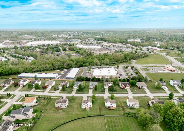 2013 Cherry Creek Rd, La Grange, KY 40031