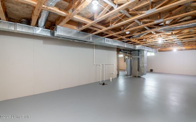 2013 Cherry Creek Rd, La Grange, KY 40031