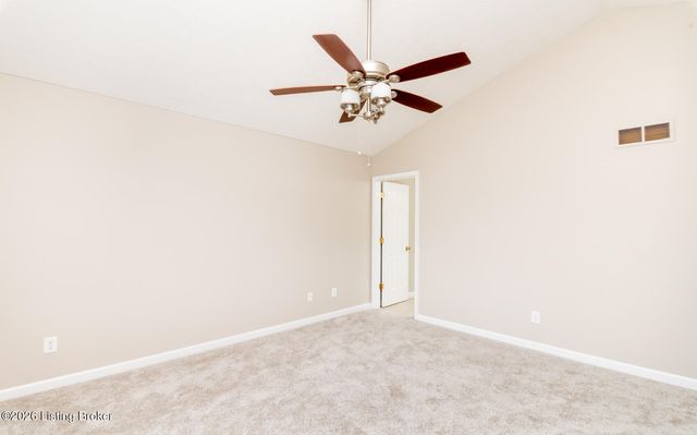 2013 Cherry Creek Rd, La Grange, KY 40031