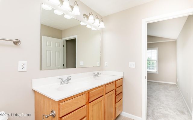 2013 Cherry Creek Rd, La Grange, KY 40031