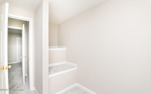 2013 Cherry Creek Rd, La Grange, KY 40031