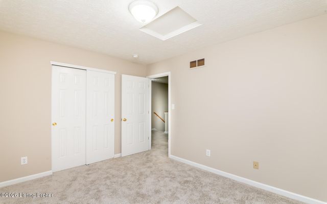 2013 Cherry Creek Rd, La Grange, KY 40031