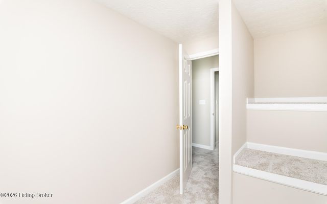 2013 Cherry Creek Rd, La Grange, KY 40031