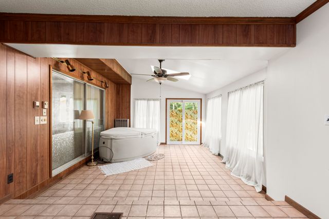 219 Ottawa Drive, City Of Troy, MI 48085