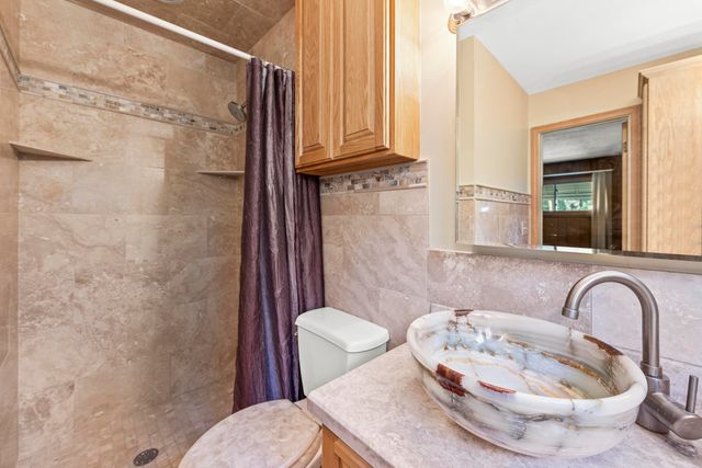 219 Ottawa Drive, City Of Troy, MI 48085