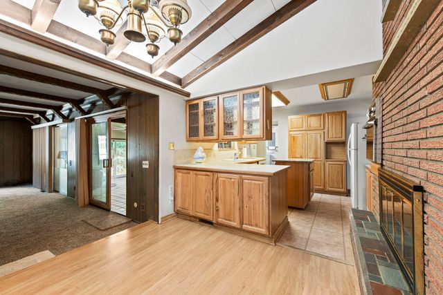 219 Ottawa Drive, City Of Troy, MI 48085