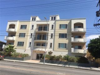 15435 Vanowen, Los Angeles, CA 91406