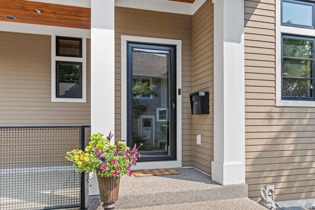 373 Park Street E, Wayzata, MN 55391