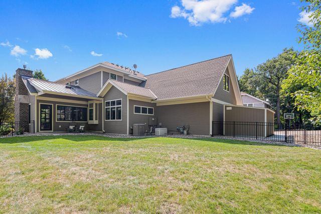 373 Park Street E, Wayzata, MN 55391