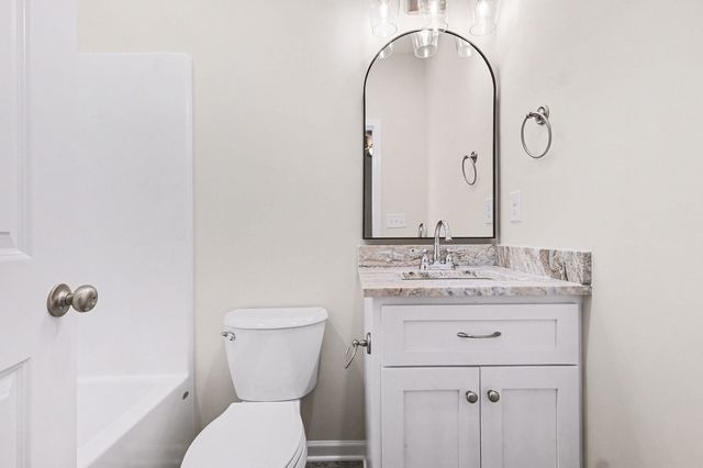 503 E 8th St, Columbia, TN 38401