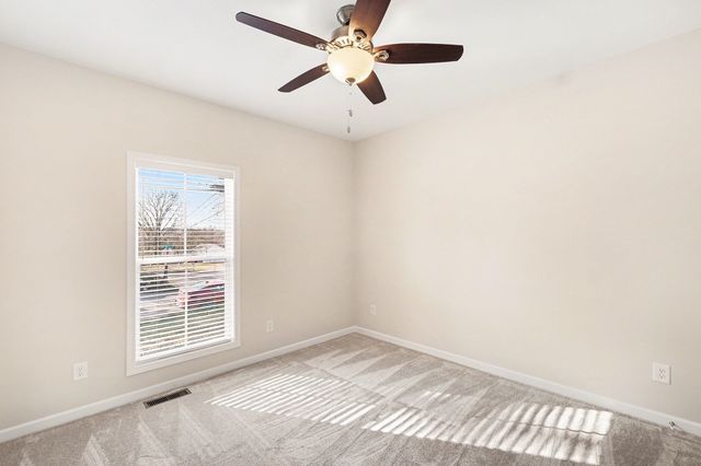 503 E 8th St, Columbia, TN 38401