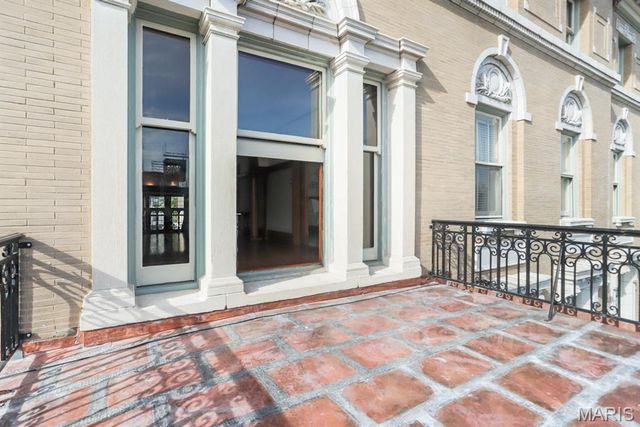 37 Washington Terrace, St Louis, MO 63112